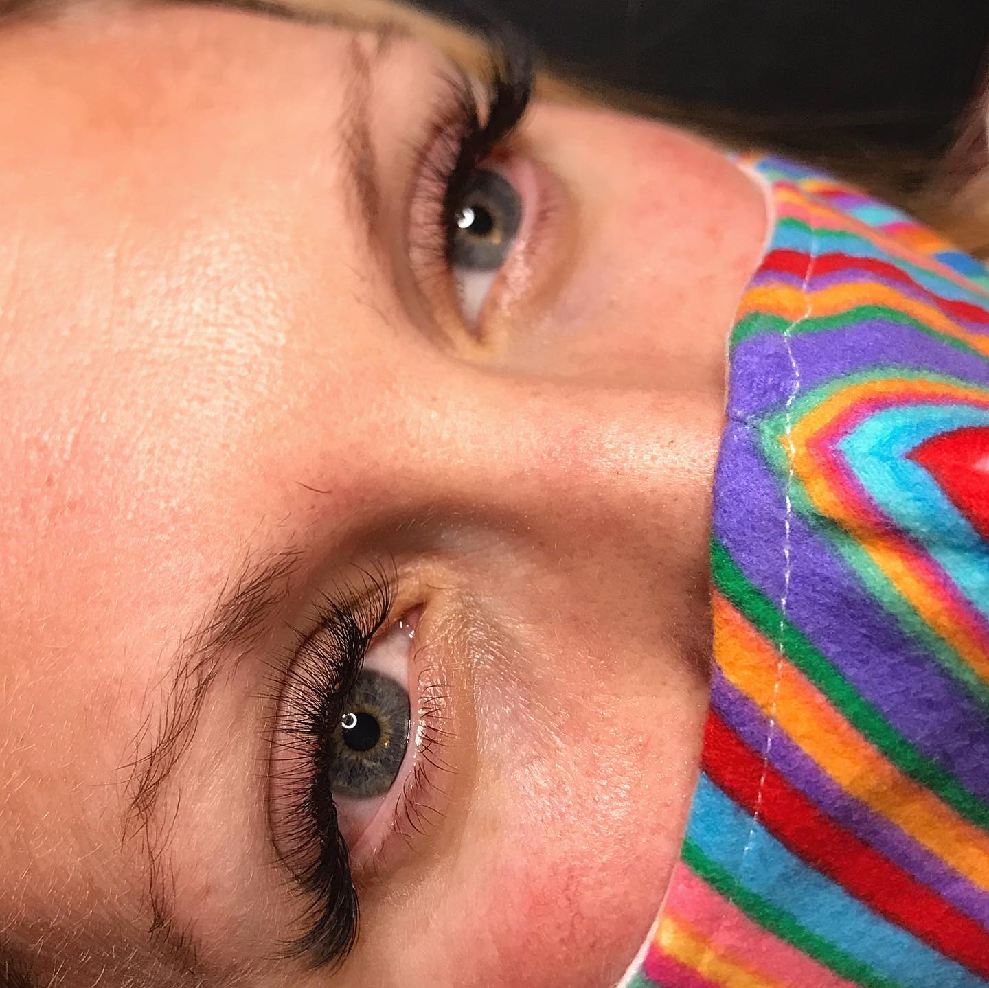 Classic lash extensions — blue eyes