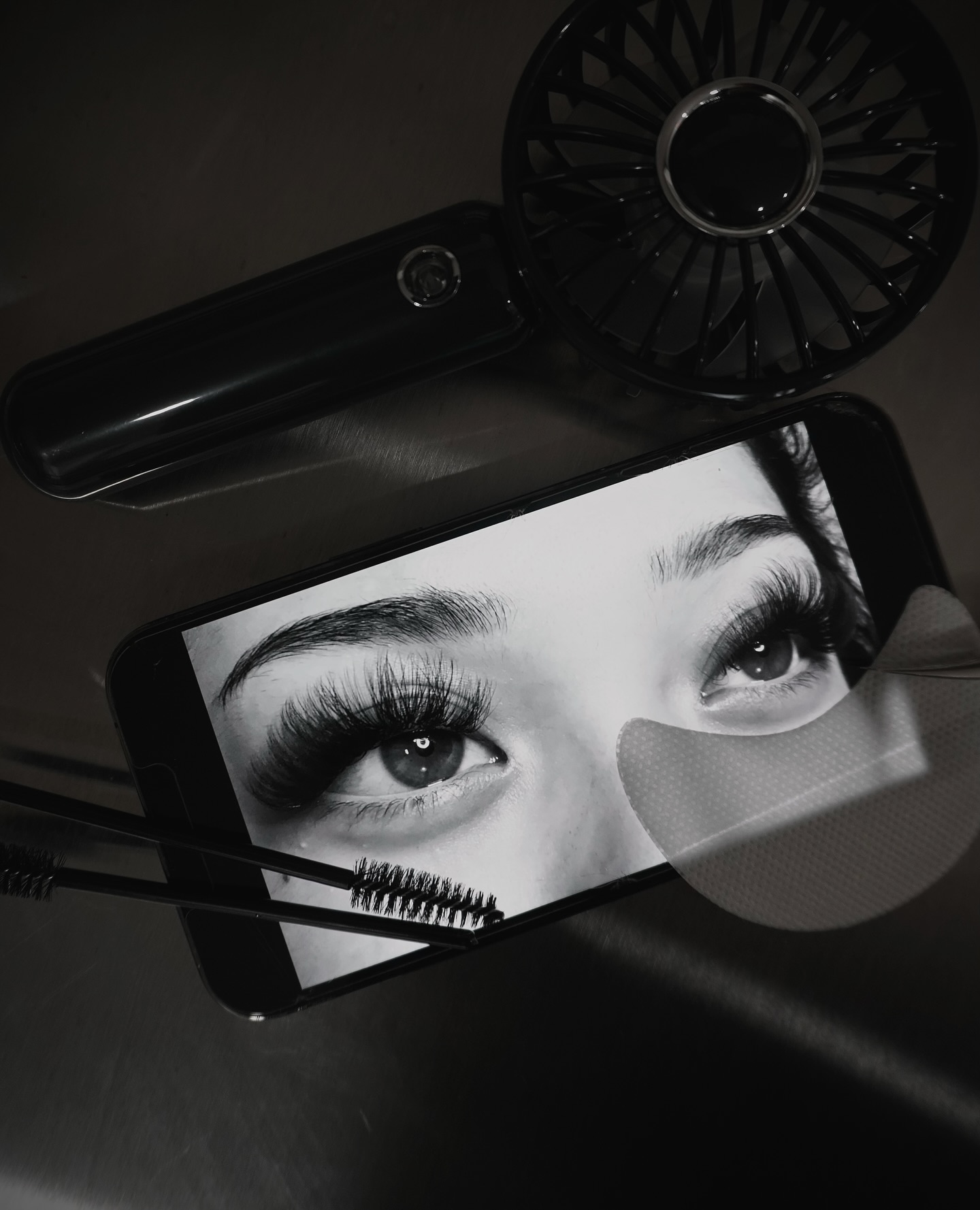 Lash artistry tools in black and white